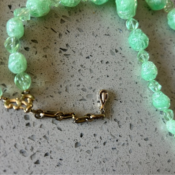 Vintage Coro Green Beaded Two Strand Necklace With Matching Clip on Earrings - Picture 3 of 8